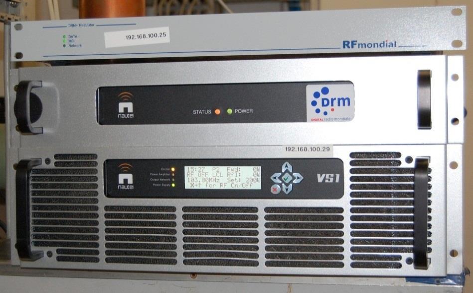 - 3 - FIGURE 2 DRM+ Transmitter The DRM+ transmitter was composed by a linear power amplifier NAUTEL model VS1 300W RMS with the corresponding exciter