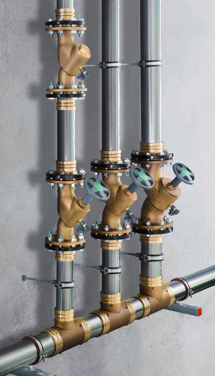 1 Instalaţia de apă potabilă Principii de bază Conducte de distribuţie în pivniţă şi ascendente din metall Formă stabilă bună pentru o fixare cu efort redus Economie de material de termoizolare