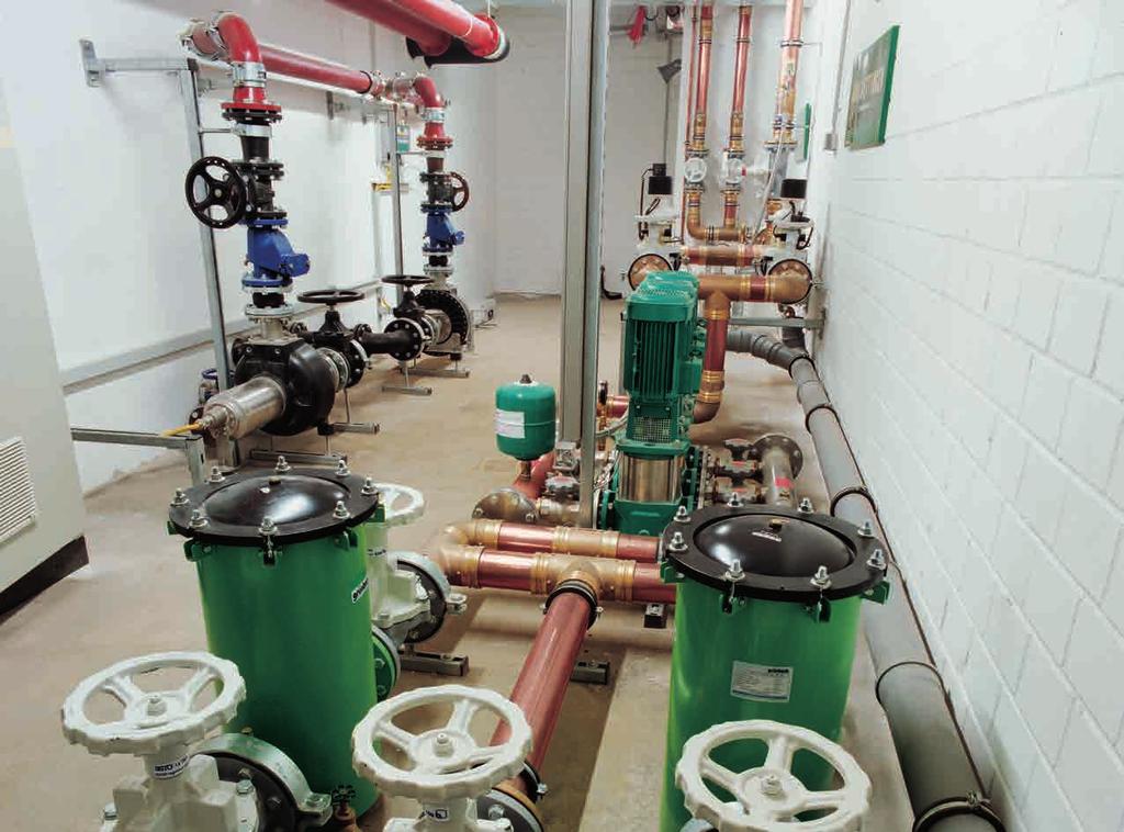 Application technology for metallic pipe installation systems Ediţia a 3-a Instalaţii de apă tehnologică Apa pregătită pentru procese chimice, medicale sau alte procese se marchează cu Apă