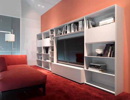 The well-designed system featuring three different depths for the construction shelves is based on the bevels of the shelving walls: 1. recessed construction shelf ending before the bevel 2.