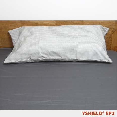 pillows. A zip fastener is sewed in at the bottom. Size: 80 x 80 cm (31.5 x 31.