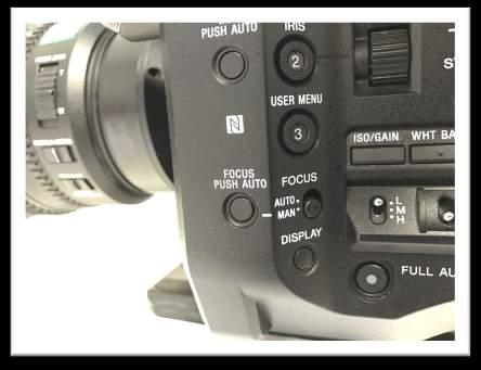 Focus Controls and Aids There is an auto focus switch on the side. Auto focus only works with the correct lens.