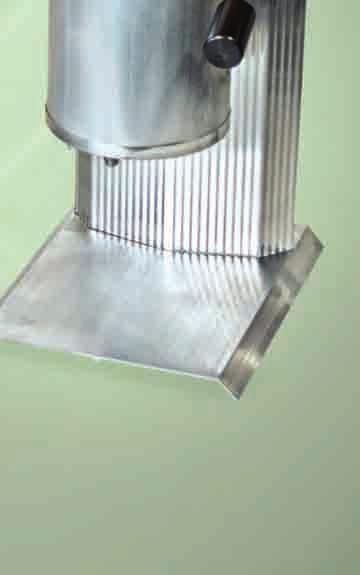98 LEE PRO 4-20 90948 220 VOLT 101.00 Large 4º diameter pot allows easy access for the ladle caster.