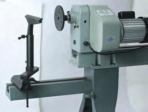 WOOD LATHES 01940 Wood Lathe 14 x 43 A serious lathe ideal for heavy-duty woodturning.