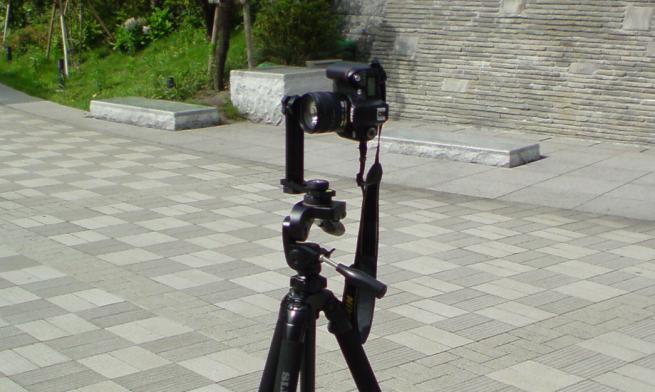 Figure 5. Photographing using panoramic tripod head While we take a picture, there are some conditions which were kept in mind.