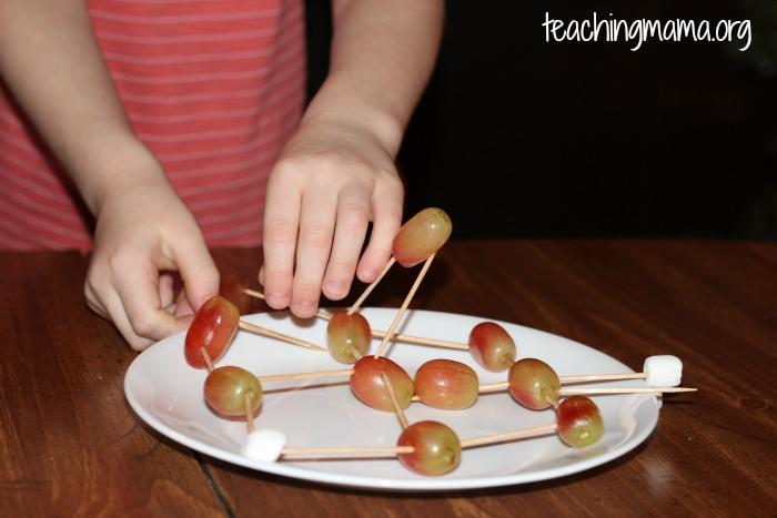 Day 3: Building with Grapes Grapes (or marshmallows) toothpicks Invitation to Play: Set the grapes and toothpicks in a bowl.