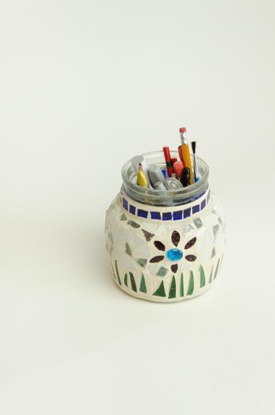 Staying Organized > Pen & Pencil Holder Pen/Pencil holder - Keep your pens, markers, and pencils handy on your