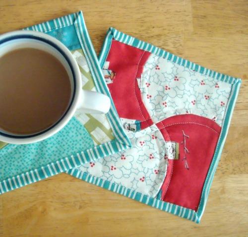 Materials Needed: fabric for the apple core apple core template batting 6 X 6 for each mug rug Peppermint Twist Mug Rug *Learn curved piecing* backing 7 X 7 for each Apple Core Mug Rug Instructions: