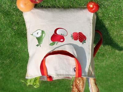 before sticking in the laundry. A terrific way to tote your grocery goods in style!