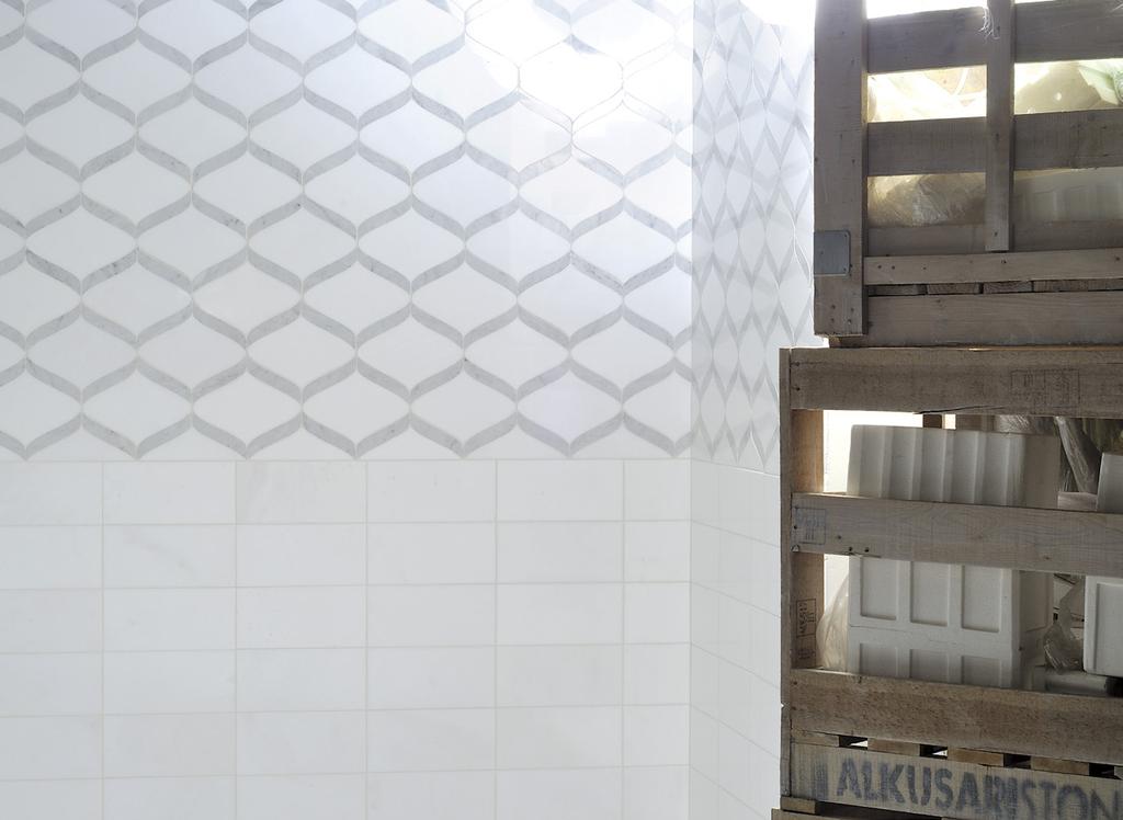 timeless white collection floor Cosmos timeless white collection, mosaic pattern; wall Thassos