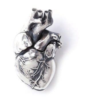The reverse of the 30 SURGEONS LED BY DR CHRISTIAAN NEETHLING BARNARD IN THE 2 1/2c tickey shows a human heart, the denomination, and CNB, while the GROOTE SCHUUR HOSPITAL IN CAPE TOWN ON 3 DECEMBER