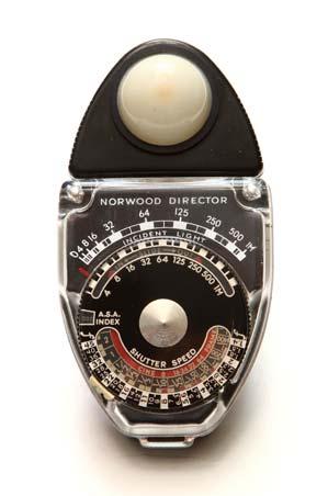 Norwood s dome Page 8 Figure 4. Norwood Director Model B exposure meter From the collection of Carla and Doug Kerr Photo by Douglas A.