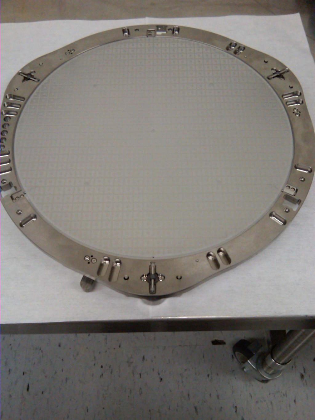 Integration into 300mm Production Cluster Test wafers are integrated into SUSS 300mm tooling Global