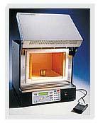 Burnout Furnace with digital Program Controller Small bench-top furnace for easy burning processes on all types of investment.