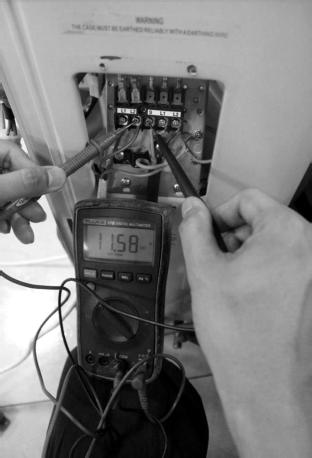 Remark: Use a multi-meter to test the DC voltage between L2 port and S port of outdoor unit.