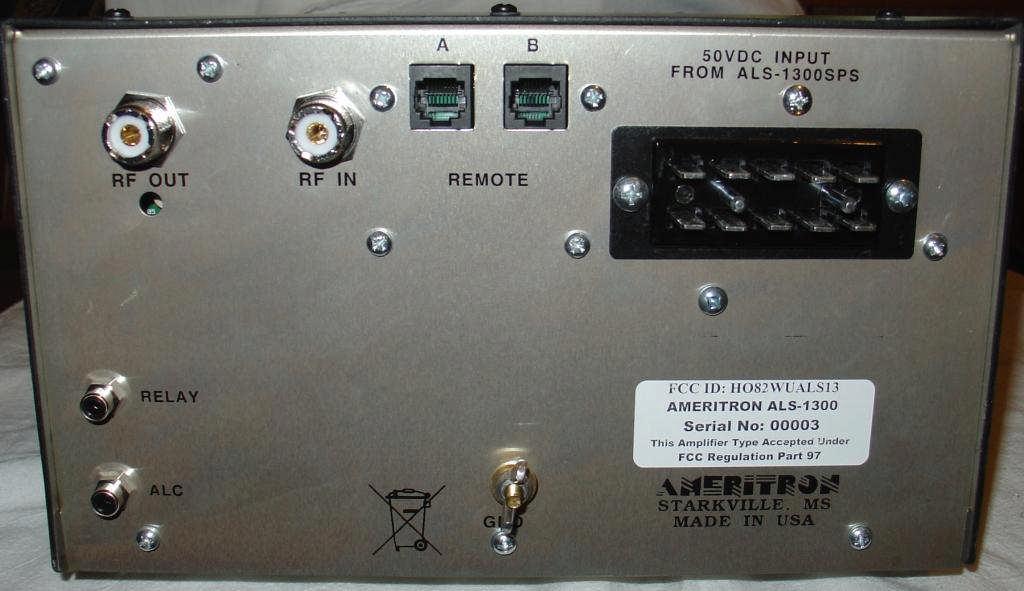 When the ALC cable is connected between the ALS-1300 and your transceiver, you can adjust the amplifier output power from the front panel ALC control.
