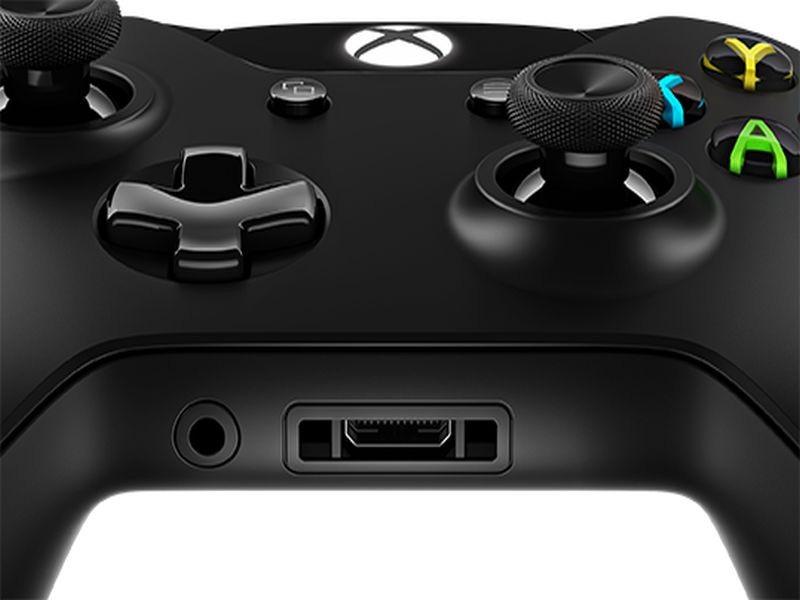 ATTENTION!! This guide is only for the newer Xbox One controllers which have a 3.5mm headset port on the bottom. Please see the image below.