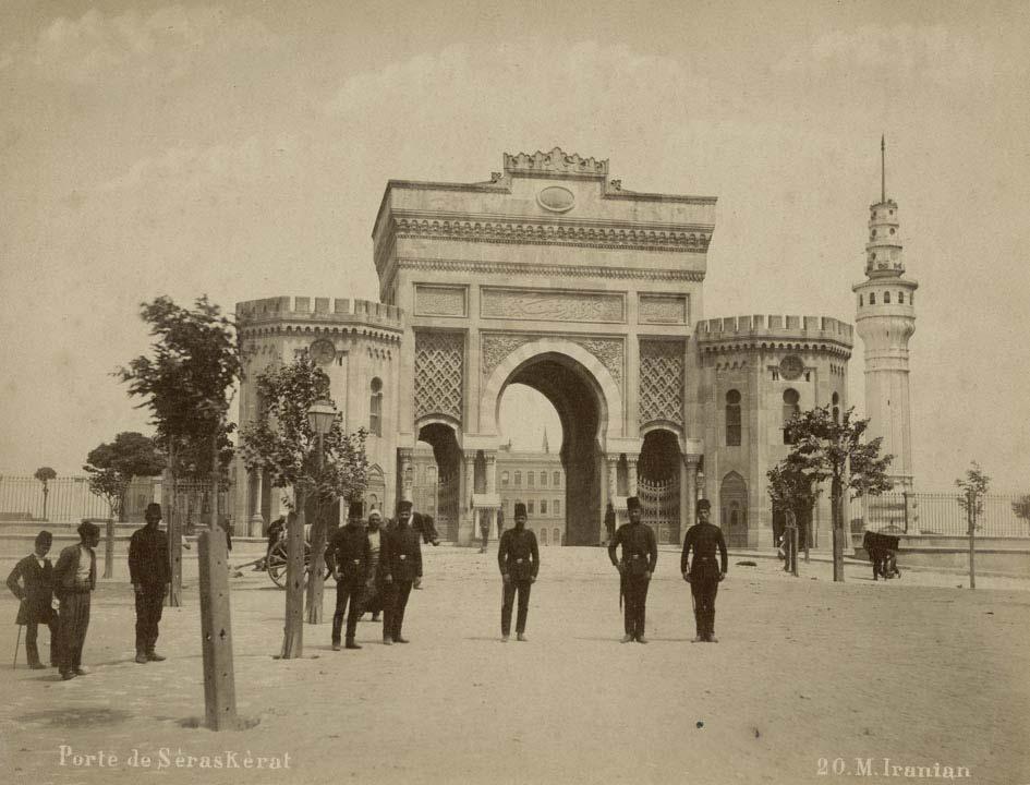 144,00 21 IRANIAN, M. Porte de Séras Kèrat. (Constantinople). Constantinople, M.Iranian, ca. 1880.