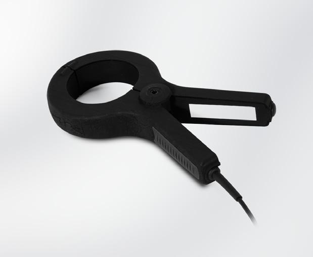 Signal Clamp The Signal Clamp is a lightweight, robust 100mm clamp used to apply a traceable signal to buried conductive utilities, when used in conjunction with an EZiTEX signal transmitter.