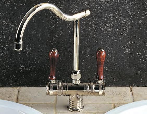 The Valence faucet adds a touch of rustic authenticity to a period kitchen. 4203.20.59 Namur Single-Hole Mixer.