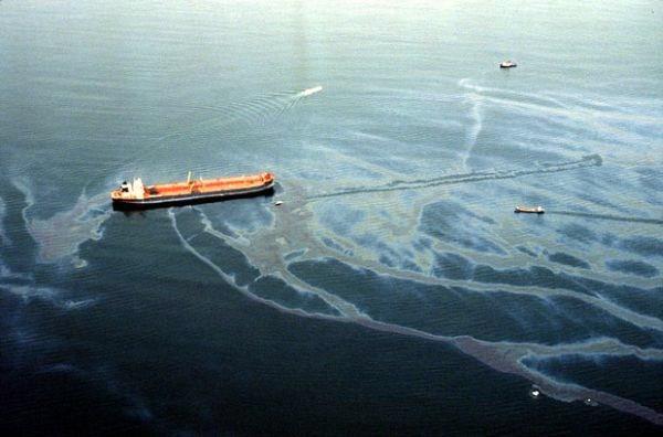 KSAT Oil Spill Detection Service Developed in Norway 1995 Norwegian Coastal