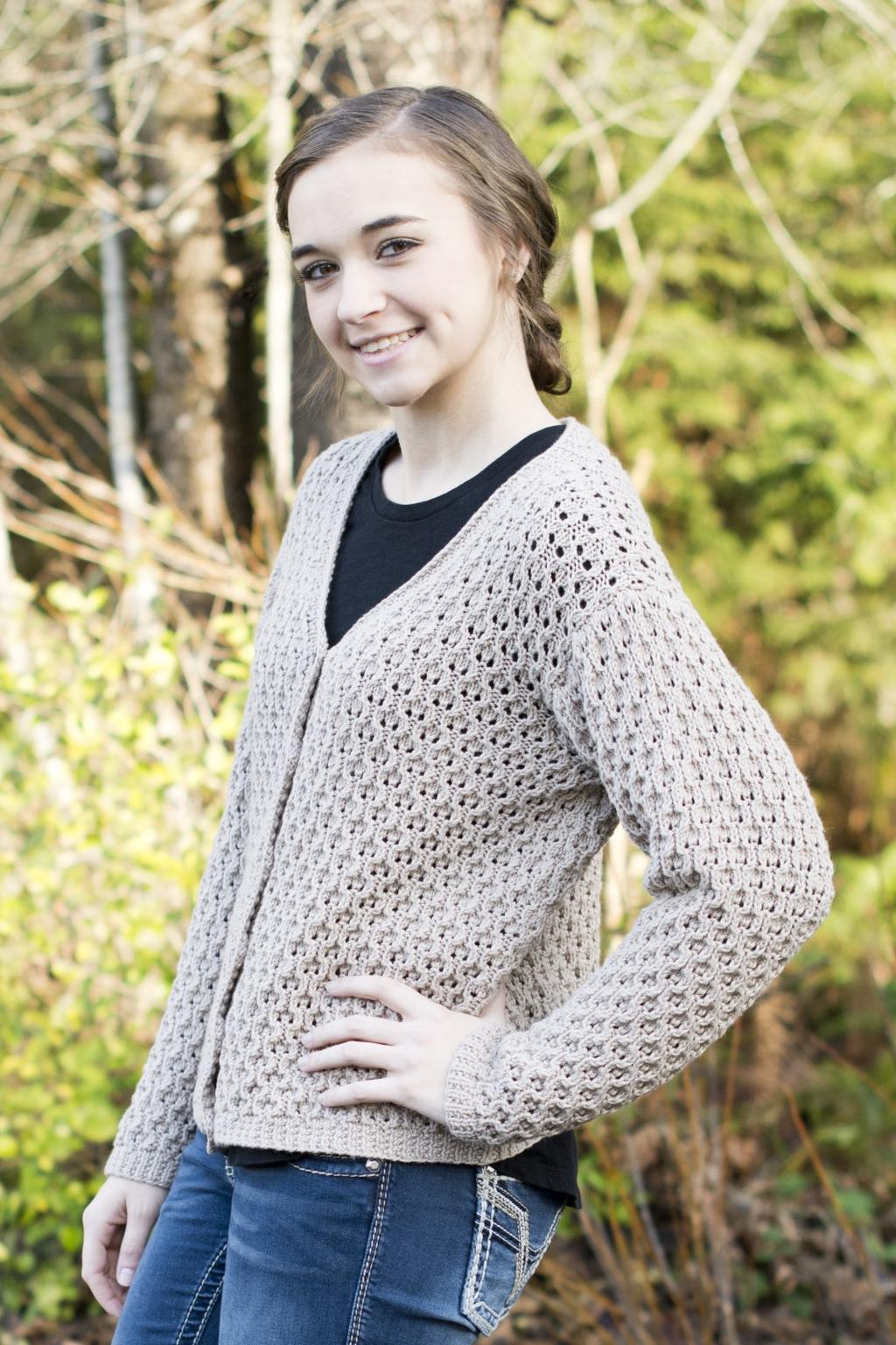 Anchor Bay Lace Cardigan Designed by Cheryl Beckerich Skill Level: Sizes: Intermediate xs (s, m, l, xl, xxl) Finished Dimensions: 33 (36, 39, 42, 45, 48) Materials: Cascade Yarns Anchor Bay 50%