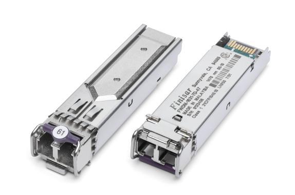 Product Specification Long-Reach DWDM SFP Transceiver FWLF1631Rxx PRODUCT FEATURES Up to 2.