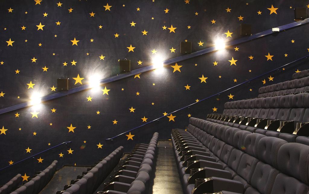Market leading cinema systems Photographer: Kfir Harbi Ecophon has developed and provided acoustic solutions for cinemas for many years, and has extensive competence in this field.