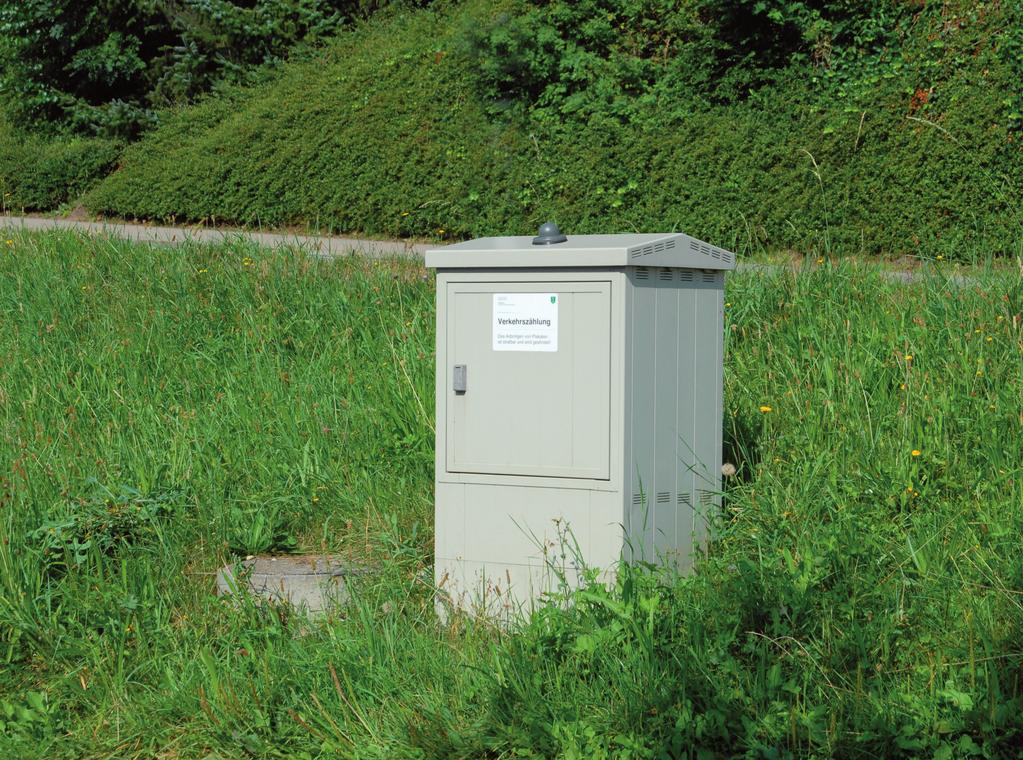 Distribution boxes Vandal-proof antennas are used to connect distributions boxes in public spaces to a radio network.