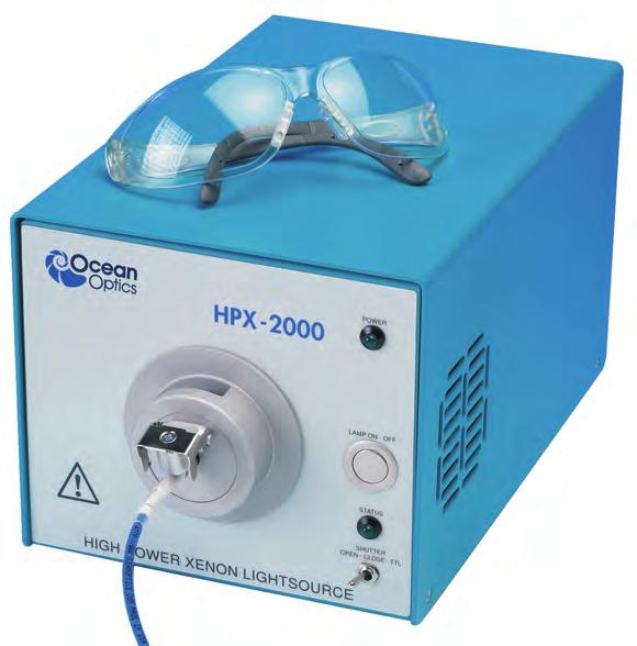 The HPX-2000 features an integrated shutter that can be controlled via switch or TTL signal.