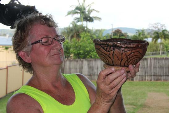 Katrina TWEEDIE (KT s Pottery) My husband and I hail from a little town in the far west of NSW called Broken Hill. I have three grown children and two grandchildren.