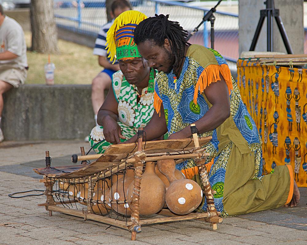OpenStax-CNX module: m55293 17 Figure 14: Resonance has been used in musical instruments since prehistoric times. This marimba uses gourds as resonance chambers to amplify its sound.