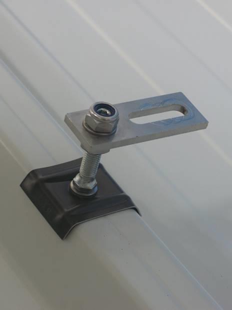 Proven and reliable sealing system Common roof fastening situation (in Europe)