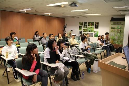 It becomes one of the most important projects of nature conservation work in Hong Kong. HKWP organised the "Seminar on Bird and Wetland Conservation in Hong Kong" on 6 November 2010.