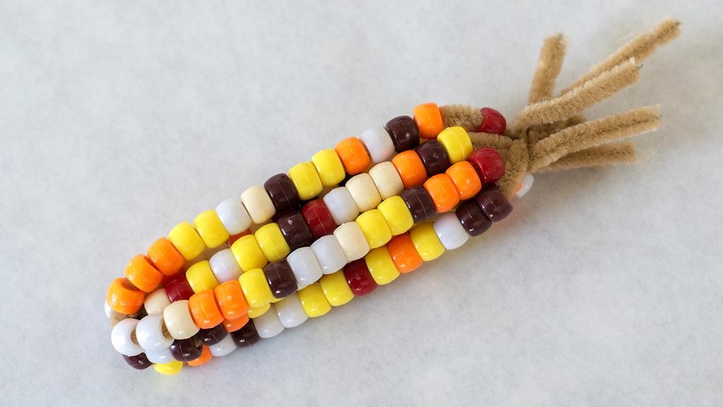 Beaded Corn on the Cob Items Needed: 4 tan pipe cleaners (12 long) A
