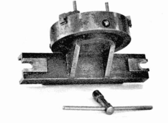End Clamping Fixture.