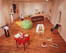 In December 1961, he rented a store on Manhattan's Lower East Side to house "The Store," a