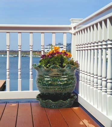 with your choice of traditional square, elegant turned and classic round aluminum balusters