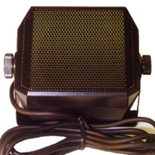 3.5 MICROPHONE The M760 can be operated with an Electret Insert or Amplified Dynamic microphone. These alternatives cover most aviation headsets and hand microphones.