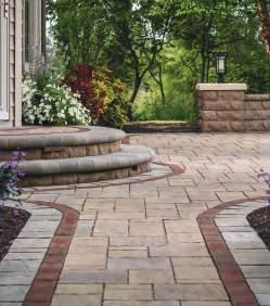 Below is a simple guide on what style cues to consider when choosing your hardscape products: Colors Pavers come in neutral and natural tones such as grays, tans, reds, ivories and blends of each.