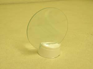 Light Through a Convex Lens (Demonstration) Overview In this activity, students will see how we can use the property of refraction to focus parallel rays of light.