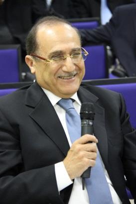 HE Dr. Jawad Anani HE Dr. Jawad Al- Anani, is a member of the current Senate and a former member of it (1993-2001).