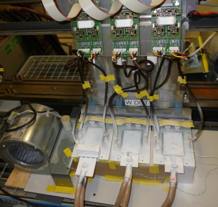 Figure 7: 3-phase setup with fan and drivers (left) and last heatsink with thermocouples (right) During the test only PCBs with bolts and the PHOENIX connector have been used.