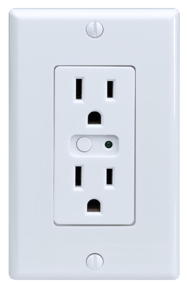 CD-LOM15-01 LOM-15 Product Duplex Receptacle Description The Evolve Wall Mounted Outlet is a component of the Evolve lighting control system and is wired in place of a standard receptacle in any