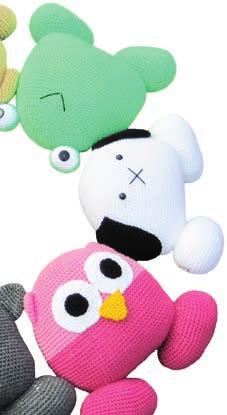 Size Pillow Pals are 14 inches/ 35 cm high (excluding ears).