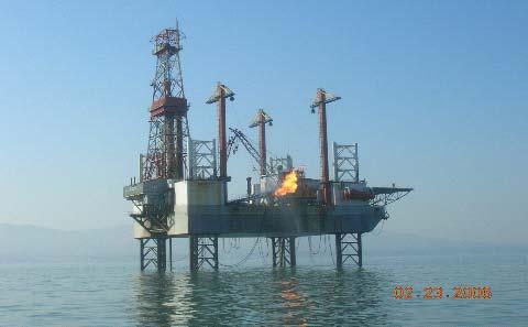 Platform Types Jack up Jack Up (< 100 m) 3 or 4 legs moved up down by hydraulic or electrical system After legs sit seafloor, platform moves above the sea surface Transported by tugs or boats In