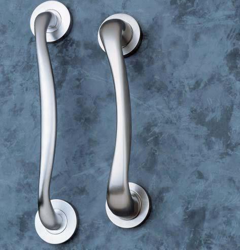 Pull Handles Two popular designs have been engineered for even more versatility.