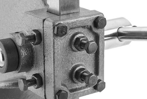 2. Install lock collar on pinion hub (see Figure 7) and tighten set screw.