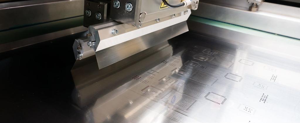 VERSAPRINT 2 PRO² The first stencil printer worldwide with fully integrated 100 % SPI VERSAPRINT 2 PRO² Almost 70 % of all process errors in the SMT line can be traced back to the stencil print.