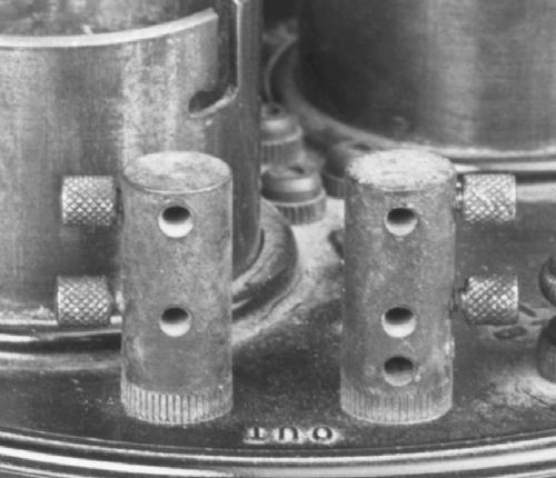 The use of wire terminal lugs was first introduced in this unit instead of soldering wires to the screw heads.
